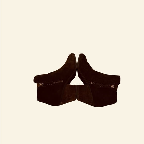 Chocolate suede Frye ankle boots - Picture 8 of 11